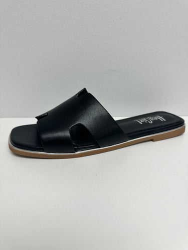 Picture perfect-Black sandal