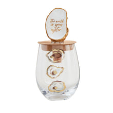 Load image into Gallery viewer, Oyster Pattern Wine Glass