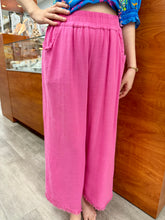 Load image into Gallery viewer, Addy scalloped linen top