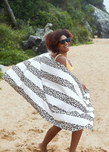 Dashing Leopard XL dock & Bay towel
