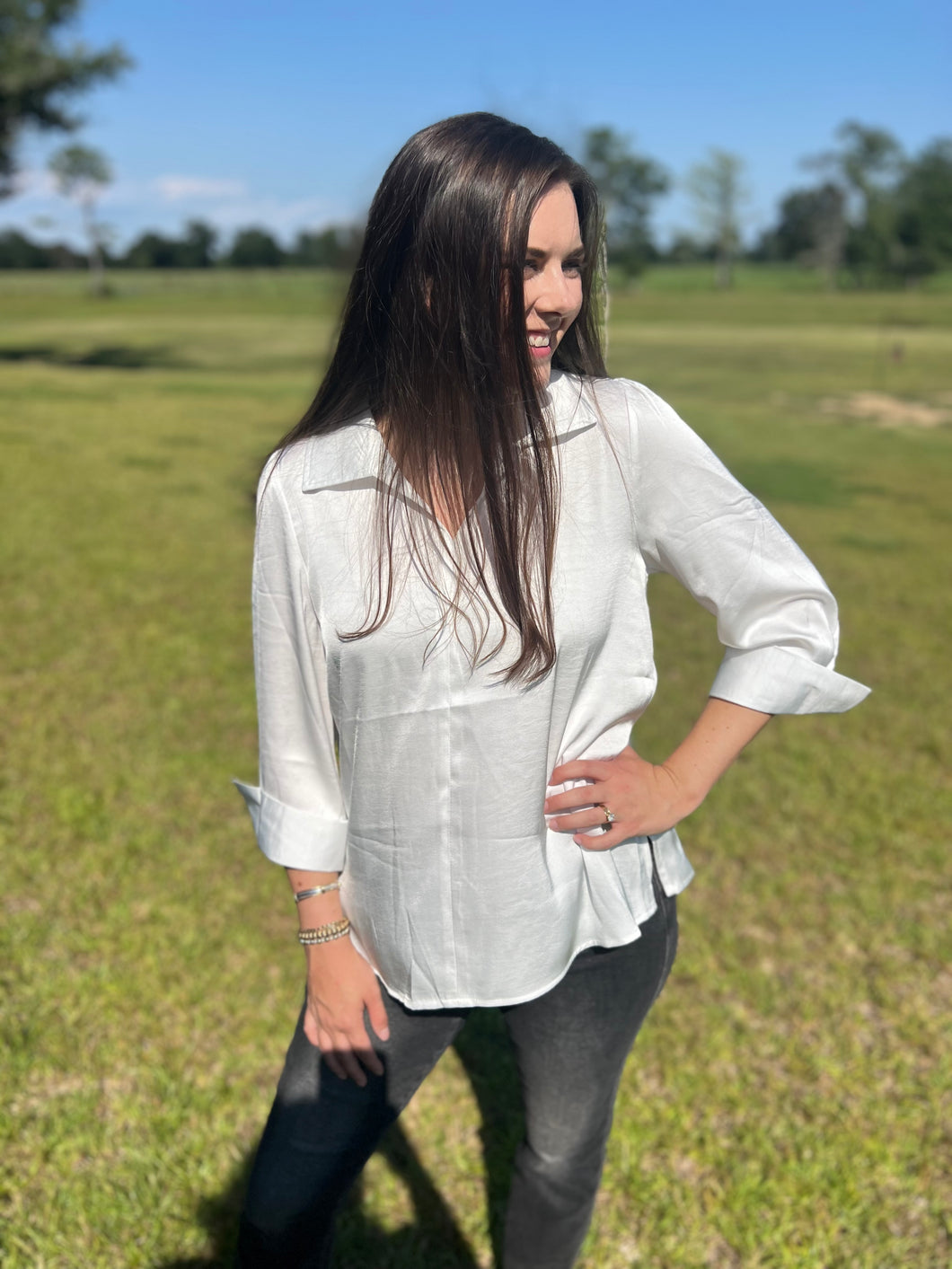 Carolee off white blouse