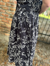 Load image into Gallery viewer, Tilly black skirt