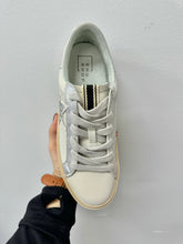 Load image into Gallery viewer, Reba Sneaker
