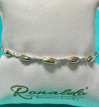 Load image into Gallery viewer, Graceful Bracelet by Ronaldo
