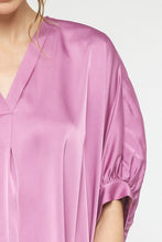 Load image into Gallery viewer, Cuff Sleeve Oversized Top