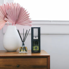 Load image into Gallery viewer, Petite Reed Diffuser - Sweet Grace